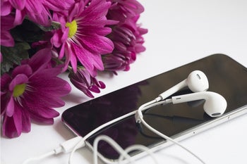 Best wired earphones for iPhone (with Lightning connector)
