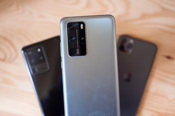 Huawei crashes the Samsung/Apple smartphone duopoly for the first quarter in nine years