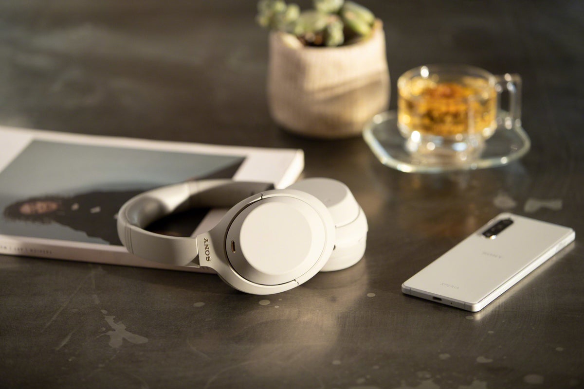 Sony's lineup of premium noise-cancelling headphones just got better with the new WH-1000XM4 - PhoneArena