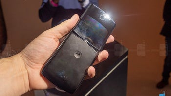 The Motorola Razr 2 5G might end up dwarfing Samsung's Galaxy Z Flip 5G