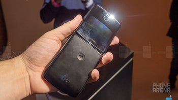 The Motorola Razr 2 5G might end up dwarfing Samsung's Galaxy Z Flip 5G
