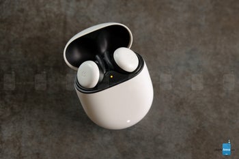 Google's hot new Pixel Buds get a hefty update with Bluetooth fixes and a bunch of cool features