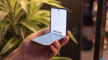 More evidence emerges that a non-flagship foldable Samsung phone is on the way