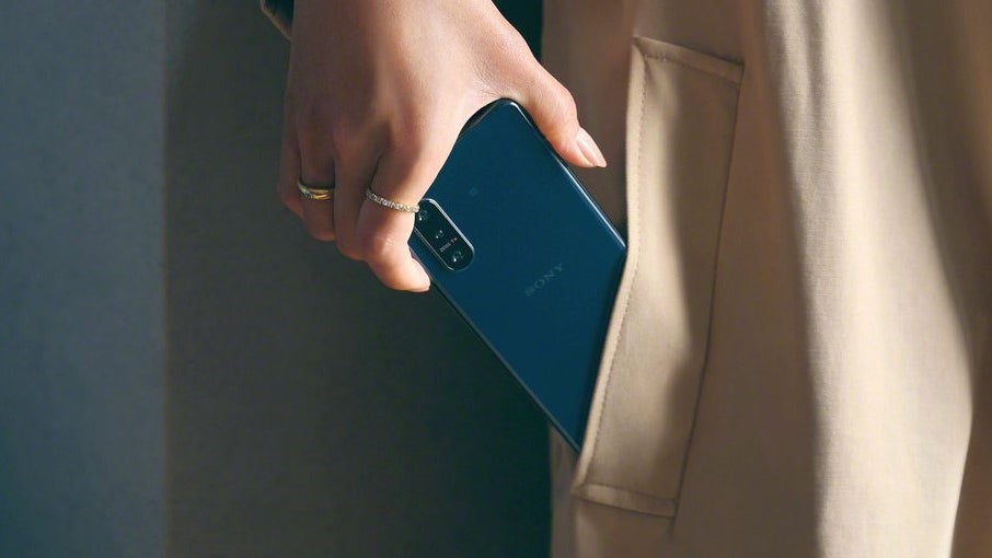 The 5G Sony Xperia 5 II will ship with an 18W charger