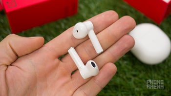 US Customs brag about seizing fake AirPods that are actually OnePlus Buds