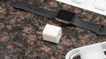 Here's the reason why Apple Watch Series 6 and SE don't come with charging bricks