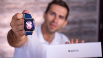 Apple Watch SE unboxing