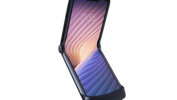 The hot new Motorola Razr 5G gets an official US release date and loads of cool deals
