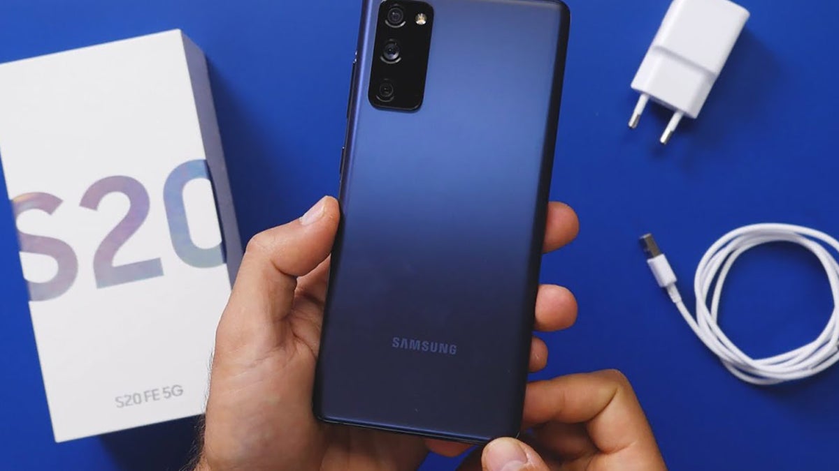 Samsung Galaxy S20 FE: Unboxing and Hands-on - PhoneArena