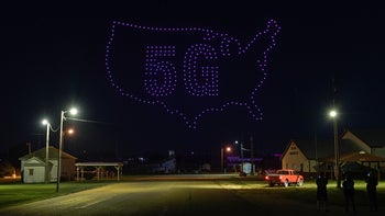 T-Mobile wastes no time ridiculing Verizon's 'nationwide' 5G network