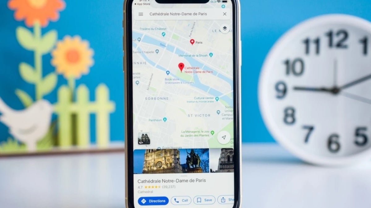 Google Maps will show you if a place has room for social distancing and if it's crowded