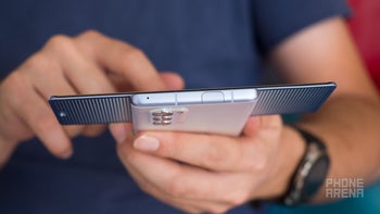 LG will reportedly launch a phone with rollable screen in March 2021
