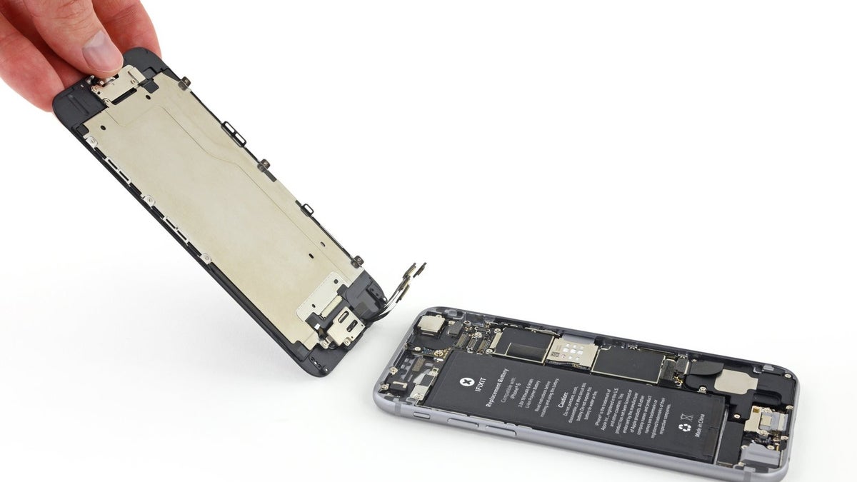 The iPhone throttling #batterygate keeps Apple bleeding cash