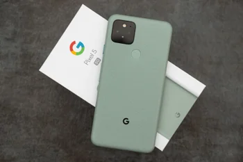 Suspicious Pixel XE surfaces in live images