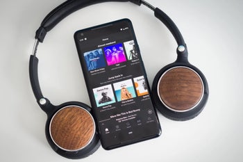 force spotify mobile to download local files
