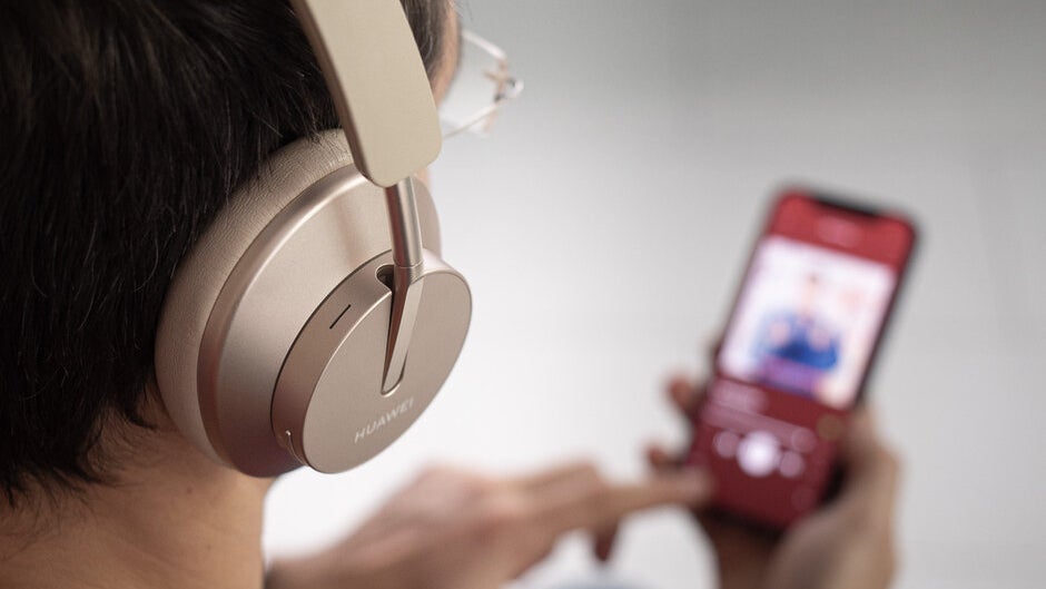 Huawei could be the next in line to remove chargers from product boxes
