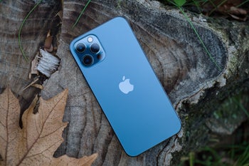 iPhone 12 5G supercycle leads to historic quarter for Apple; Huawei collapses in Q4 2020