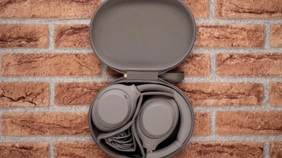 The almighty Sony WH-1000XM4 headphones are discounted at Best Buy