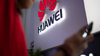 Huawei plans to cut smartphone production in half