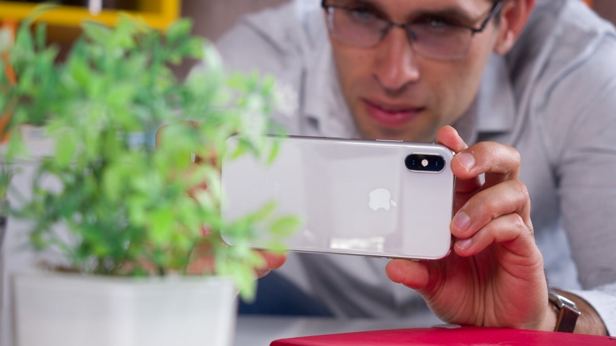 Apple's iPhone XS enters bargain territory in limited-time new deal