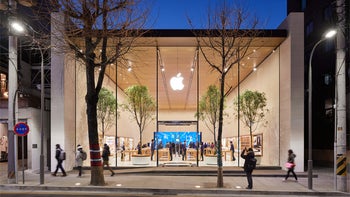 All 270 U.S. Apple Stores are now open