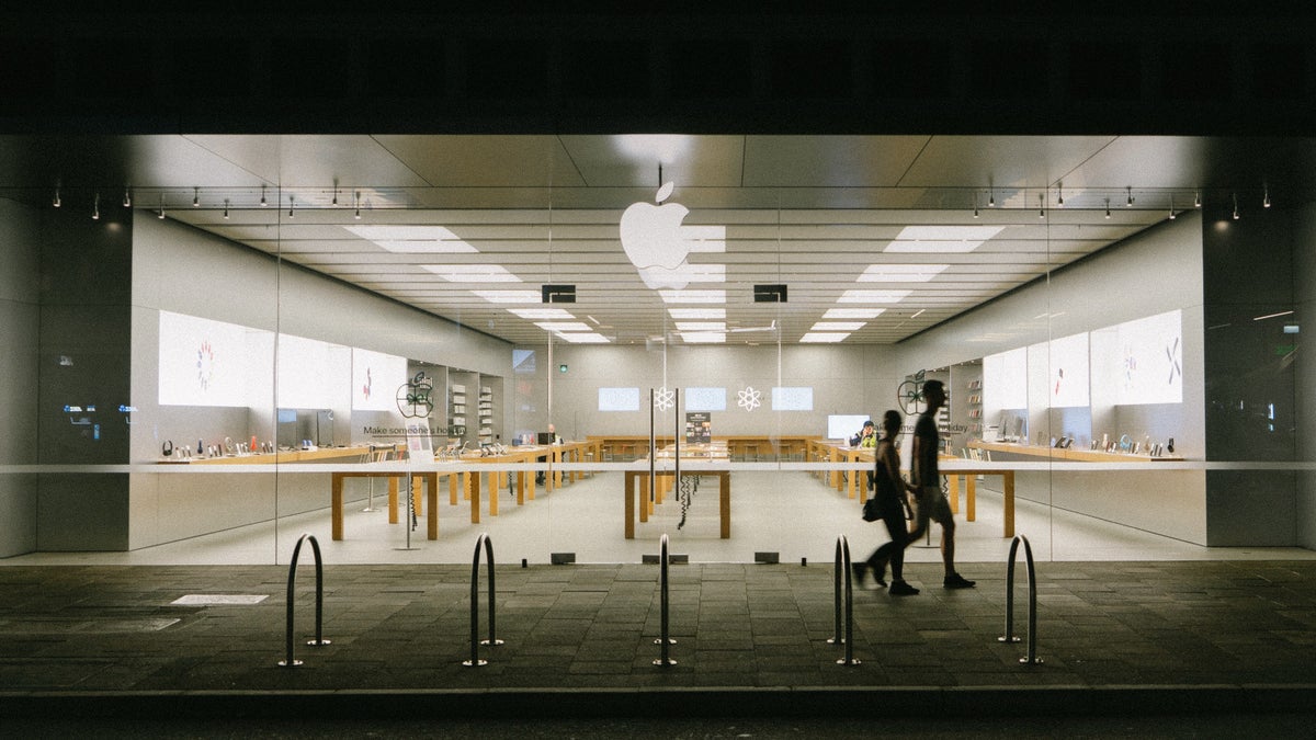 Employees to win class action lawsuit against Apple for wage theft