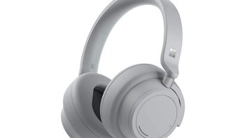Hurry and get the noise-cancelling Microsoft Surface Headphones at this ridiculously low price