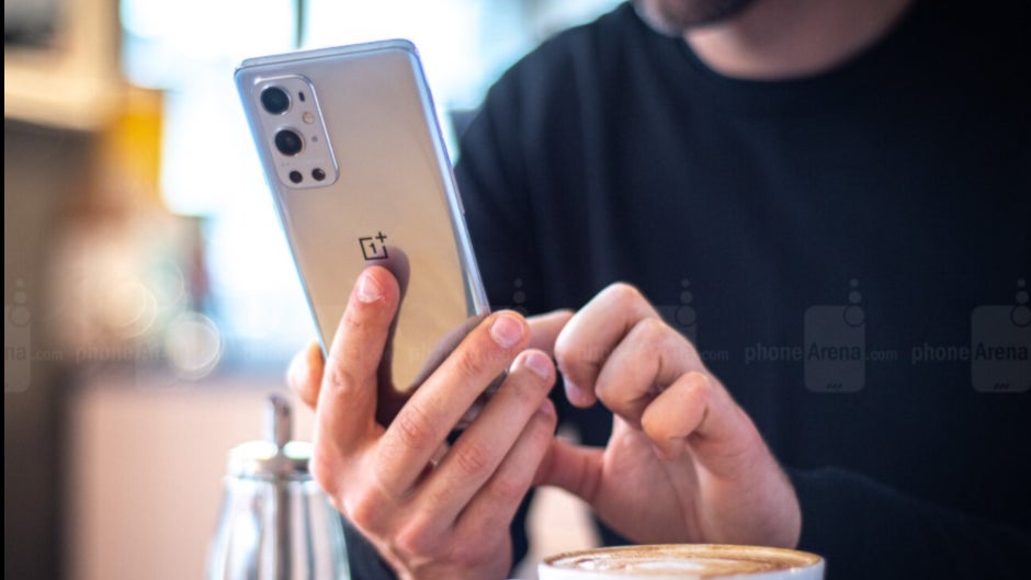 Take a look at the official videos for the OnePlus 9 5G and the OnePlus 9  Pro 5G - PhoneArena