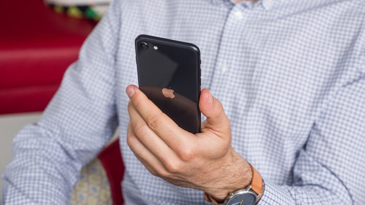 Ultra-affordable iPhone SE headlines latest refurbished Apple Watch and iPhone extravaganza