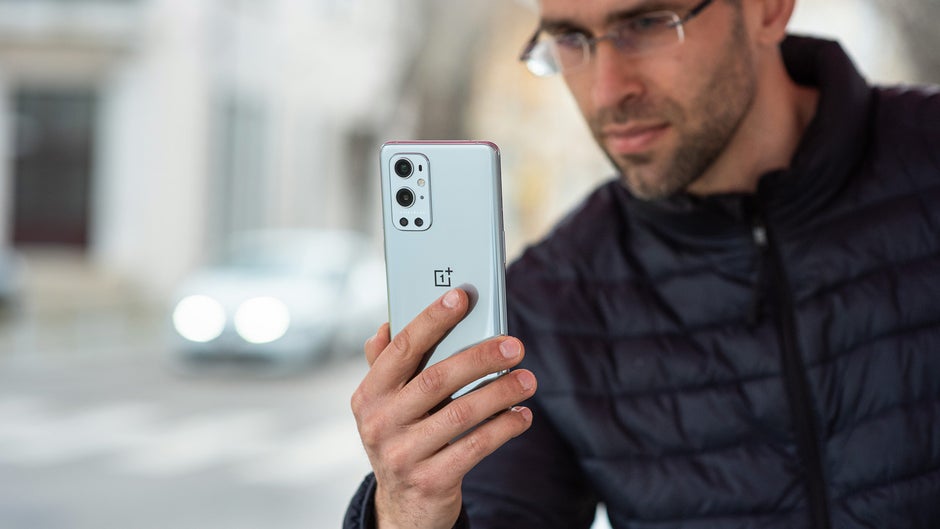 Several OnePlus 9 Pro owners are reportedly experiencing overheating