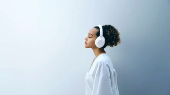Limited edition white Sony WH-1000XM4 headphones coming soon