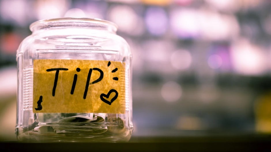 You soon might be able to leave a tip for your favorite Twitter creator