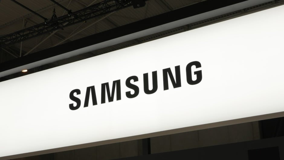Samsung plans on revealing these foldable screens this week