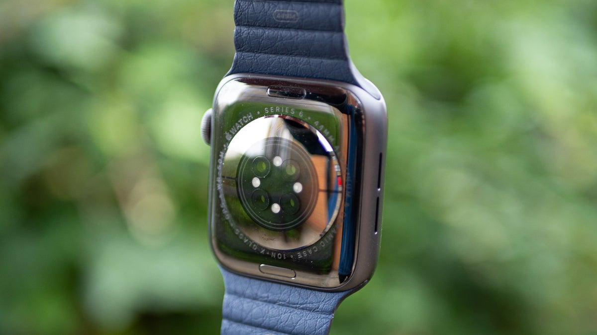 Another quarter, another towering Apple performance in the thriving smartwatch market