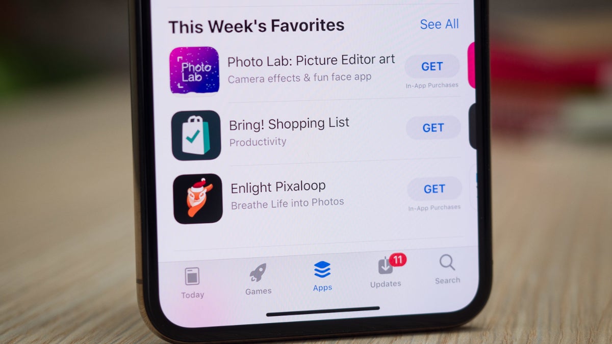 Former App Store app demanded a three-star rating before it would open