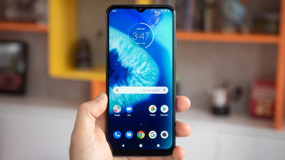 Rugged Motorola Defy (2021) images and specs are leaked