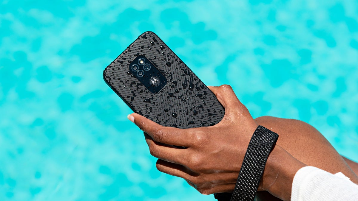 Motorola Defy (2021) is official; The tough guy on the block