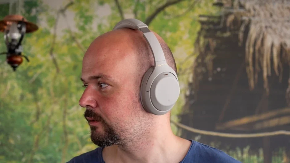 Sony's WH-1000XM4 noise-canceling headphones are discounted at Best Buy