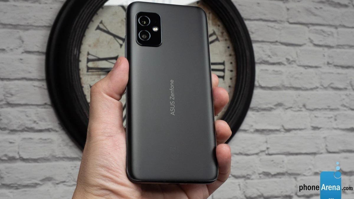 The unusually compact and affordable Asus ZenFone 8 with 5G is now available in the US