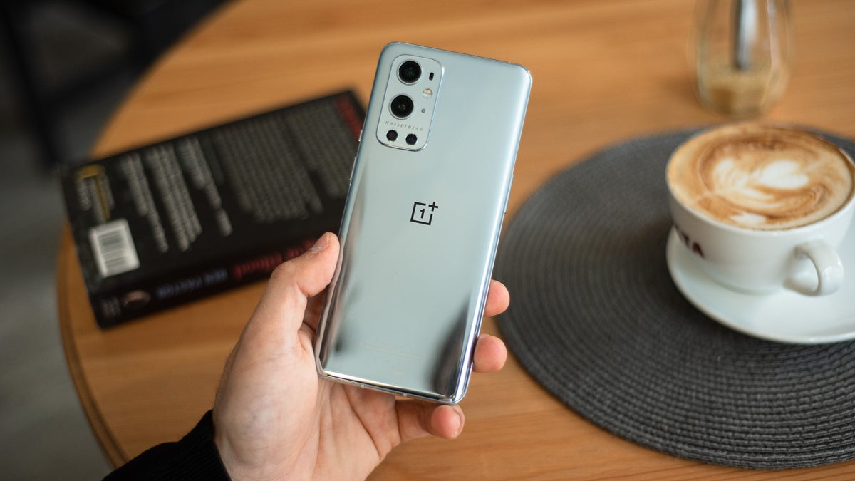 OnePlus 9 Pro booted from Geekbench over performance throttling (update: official statement)