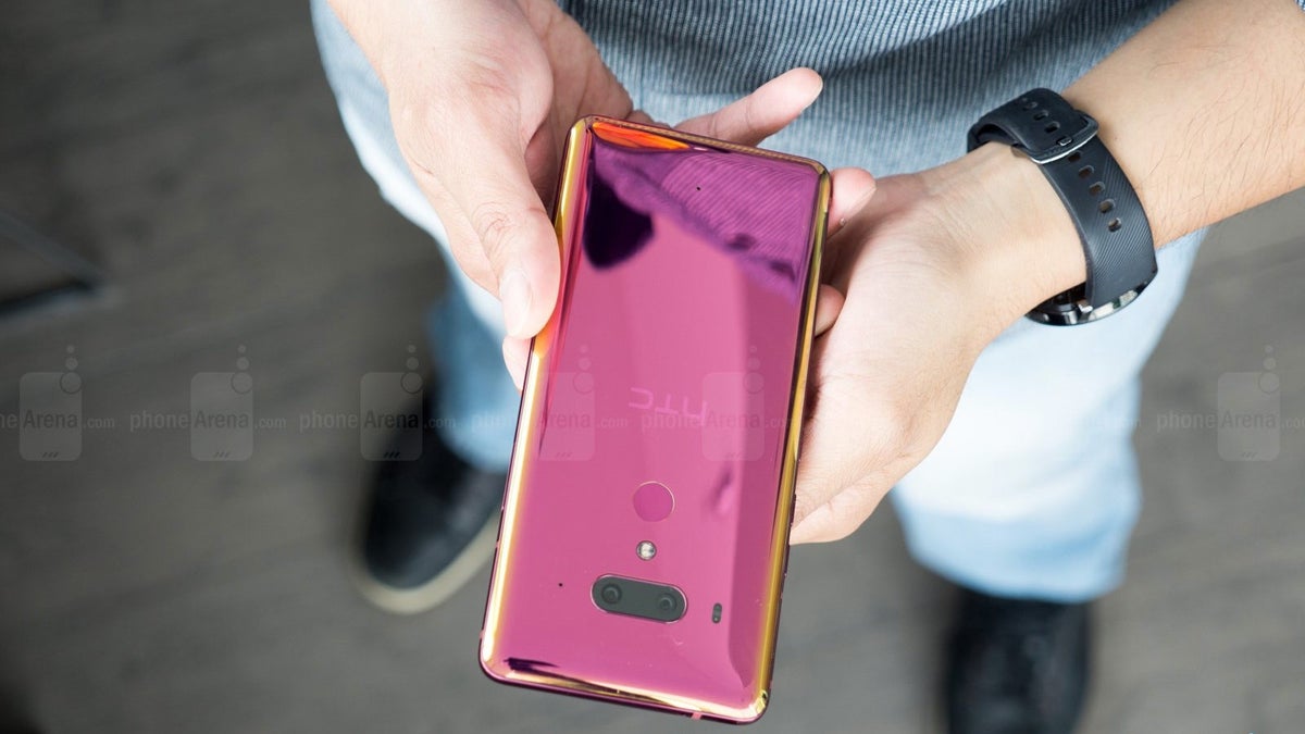 HTC reports strong June revenue as it battles its way out of the red