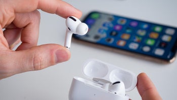US Customs are seizing record numbers of fake AirPods