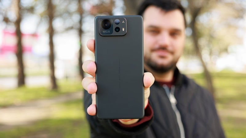 The best Asus phones - from compact phones to gaming monsters