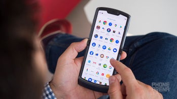 AT&T reportedly kicks off Android 11 rollout for its Motorola Razr 5G