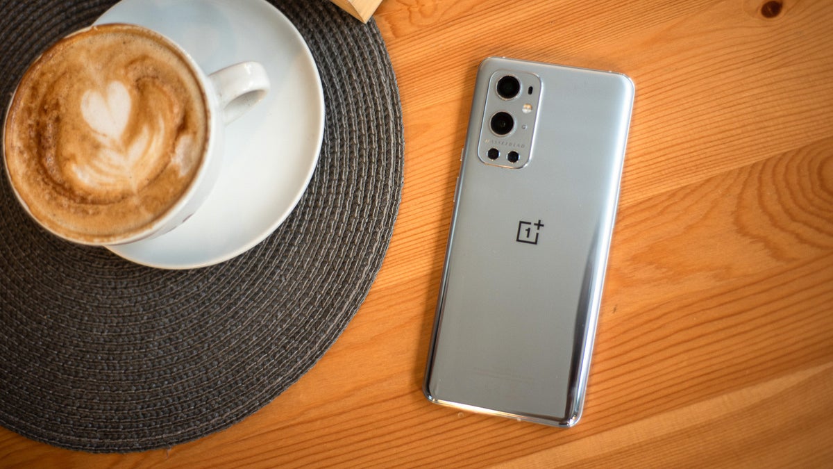 OnePlus will let you disable throttling with OxygenOS 12