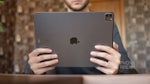 Apple led the tablet market again although it was Lenovo that showed the largest growth last quarter