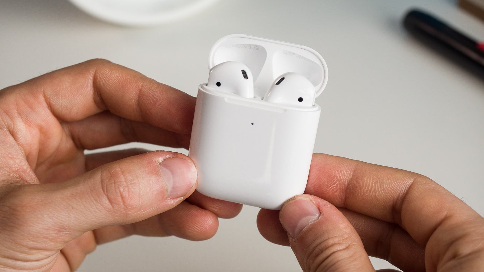 apple watch 2 airpods