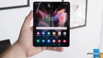 Must see videos: ads, new product intros, official unboxings for the 5G Fold 3, Flip 3 and more