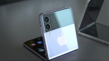 The future of the iPhone Mini is... a foldable