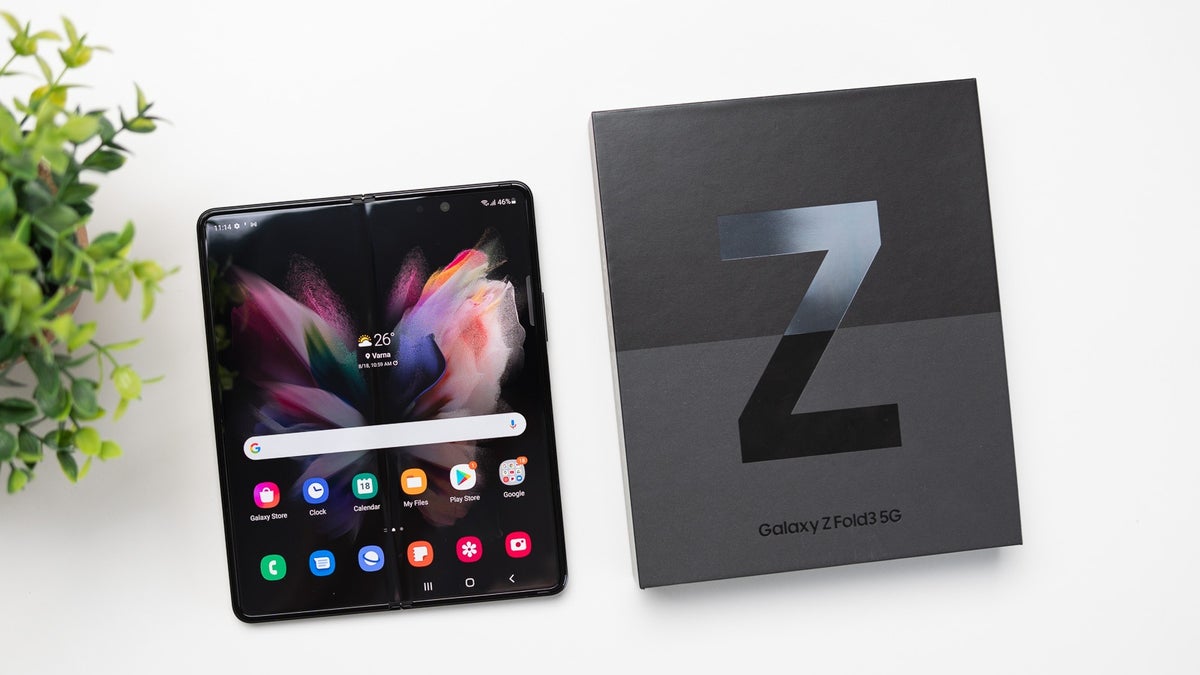 The first Samsung Galaxy Z Fold 3 5G deal with no special 